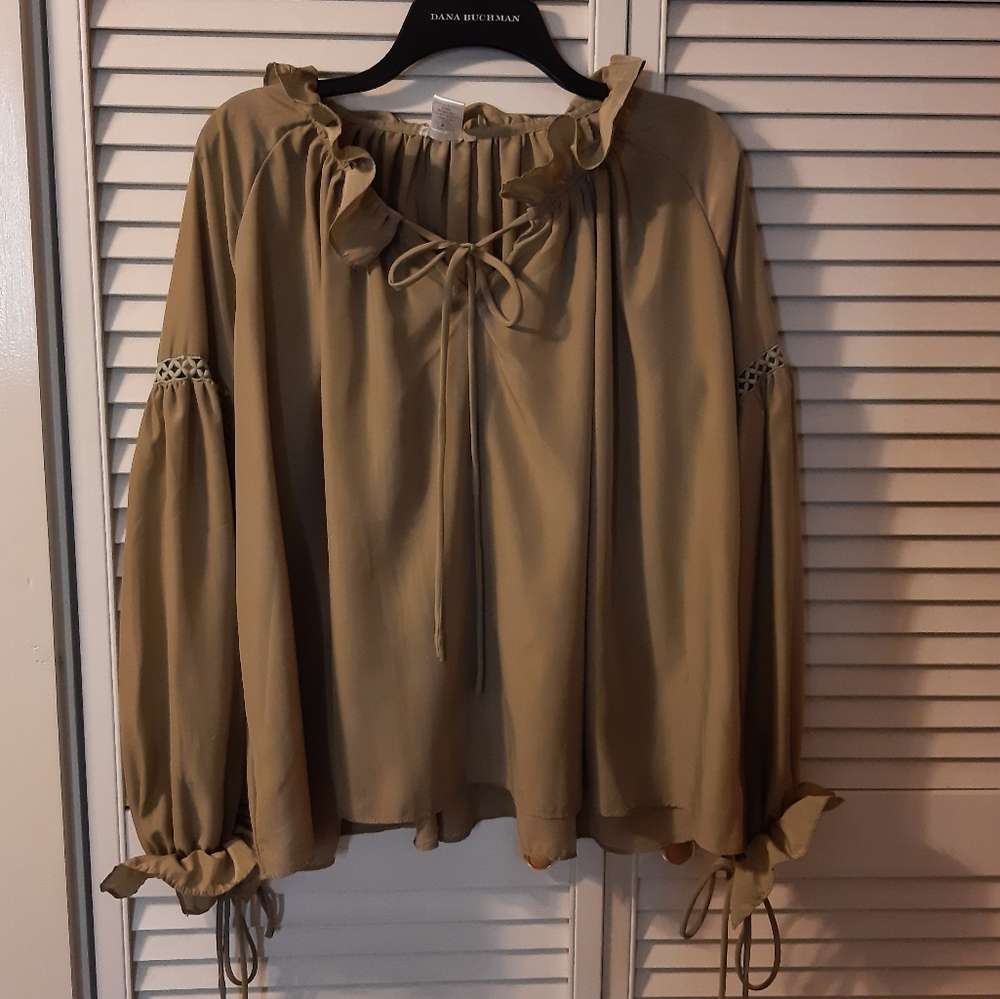 a Shappe olive green peasant flowy top
